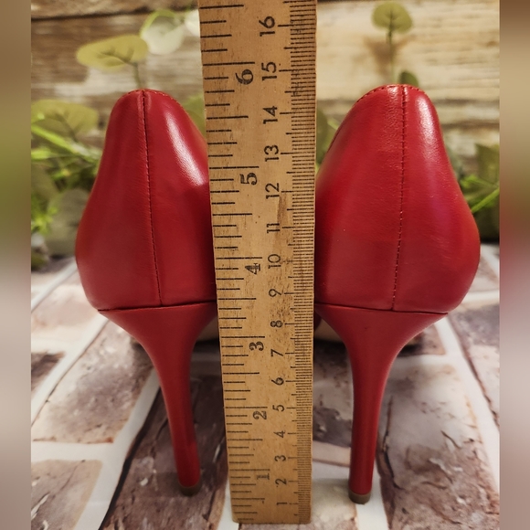 27 Edit Red Leather Pointed Toe Pumps Size 6 - Picture 5 of 10